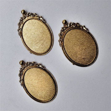 Crafteria GOLD PENDANT BASE D-05