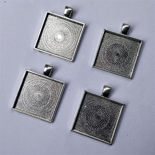 Crafteria PENDANT BEZELS D-09
