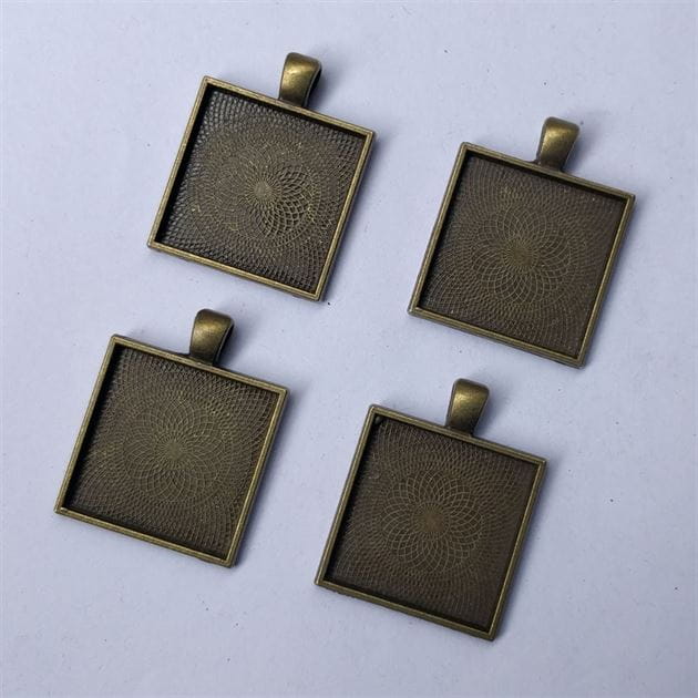 Crafteria PENDANT BEZELS D-09
