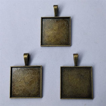 Crafteria ANTIQUIE PENDANT BASE D-18